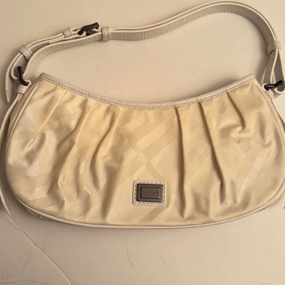NWT Burberry Off White Small Avondale Nylon and Leather Shoulder Bag - Picture 13 of 15